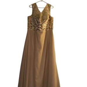 Gold‎ Sequin Formal Gown Women's M V-Neck Sleeveless Long Dress